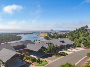 Exterior - Eagle Townhome (Pacific City)