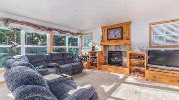 Townhome, Multiple Beds (B Haven) | Living room