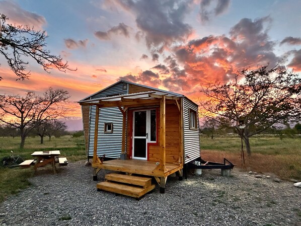 Exterior - Magic tiny house in the heart of Uco Valley, an exclusive place to relax. (Los Arboles de Villegas, Tunuyán)