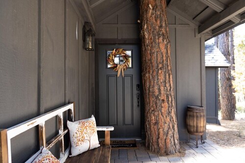 Cozy Cabin in the Pines Address: 4763 S View Rd Prescott AZ 86303