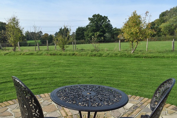 Outdoor area | Moorhens - Chilsham Farm Nurseries, Herstmonceux, near Hailsham