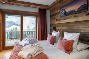 5 bedrooms, free WiFi, bed sheets