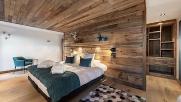 5 bedrooms, free WiFi, bed sheets