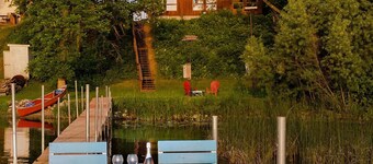 Scandinavian Lake Cabin Ideal for Romantic Getaway