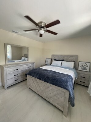 4 bedrooms, WiFi, bed sheets