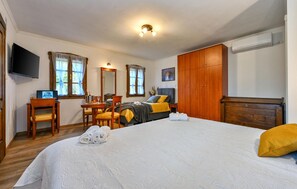 2 habitaciones, cuna de viaje, wifi gratis y ropa de cama 