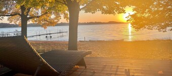 Limited summer dates Lakefront sandy beach, sunroom, sauna, game room, kayaks!