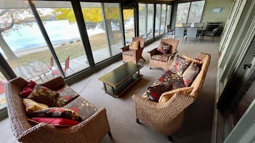 Smart TV, fireplace, video games