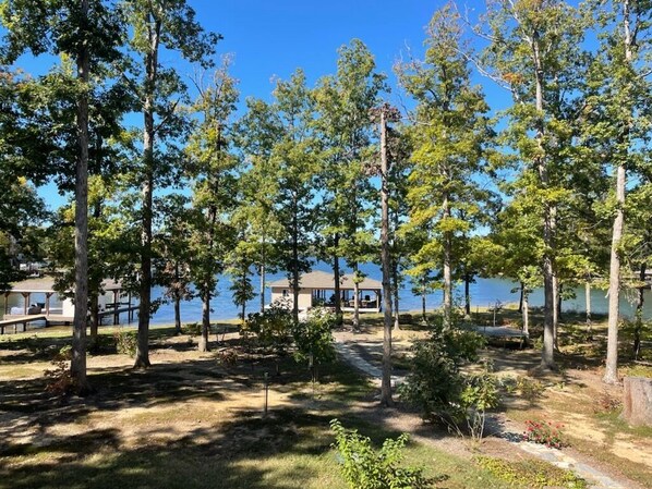 Property grounds - Lake Anna Private Side, 6 Bedroom Lake Front Luxury Home (Bumpass)