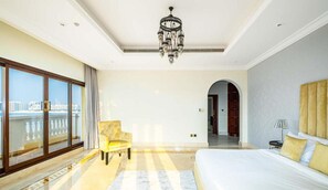 5 bedrooms, free WiFi, bed sheets