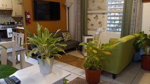 Smart-TV, Bücher, Drucker