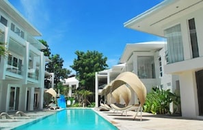 Piscine extérieure