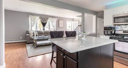 A Modern Getaway Perfect for Families & Business