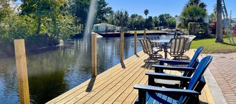 EPIC Weeki Wachee riverfront home Waterfront Kayaks included