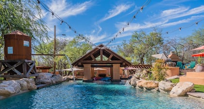 Woodland Rd 1882 Historic 12-acre ranch, Resort landscape views up to 30 ppl