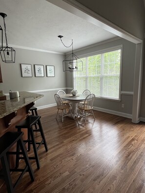 Dining - Spacious Masters Rental - 8.7 miles from Augusta National! (Evans)