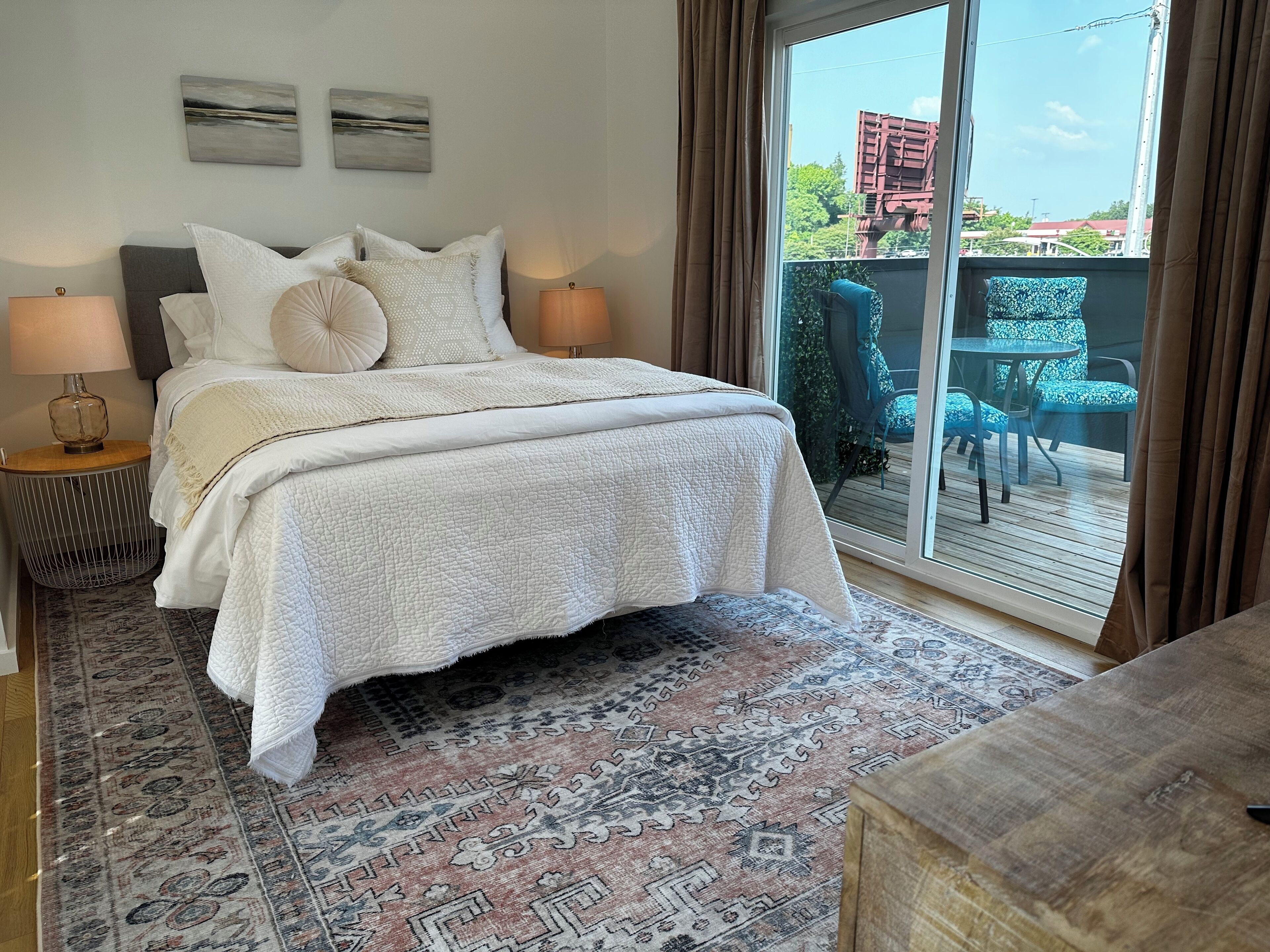 2 bedrooms, iron/ironing board, travel cot, WiFi