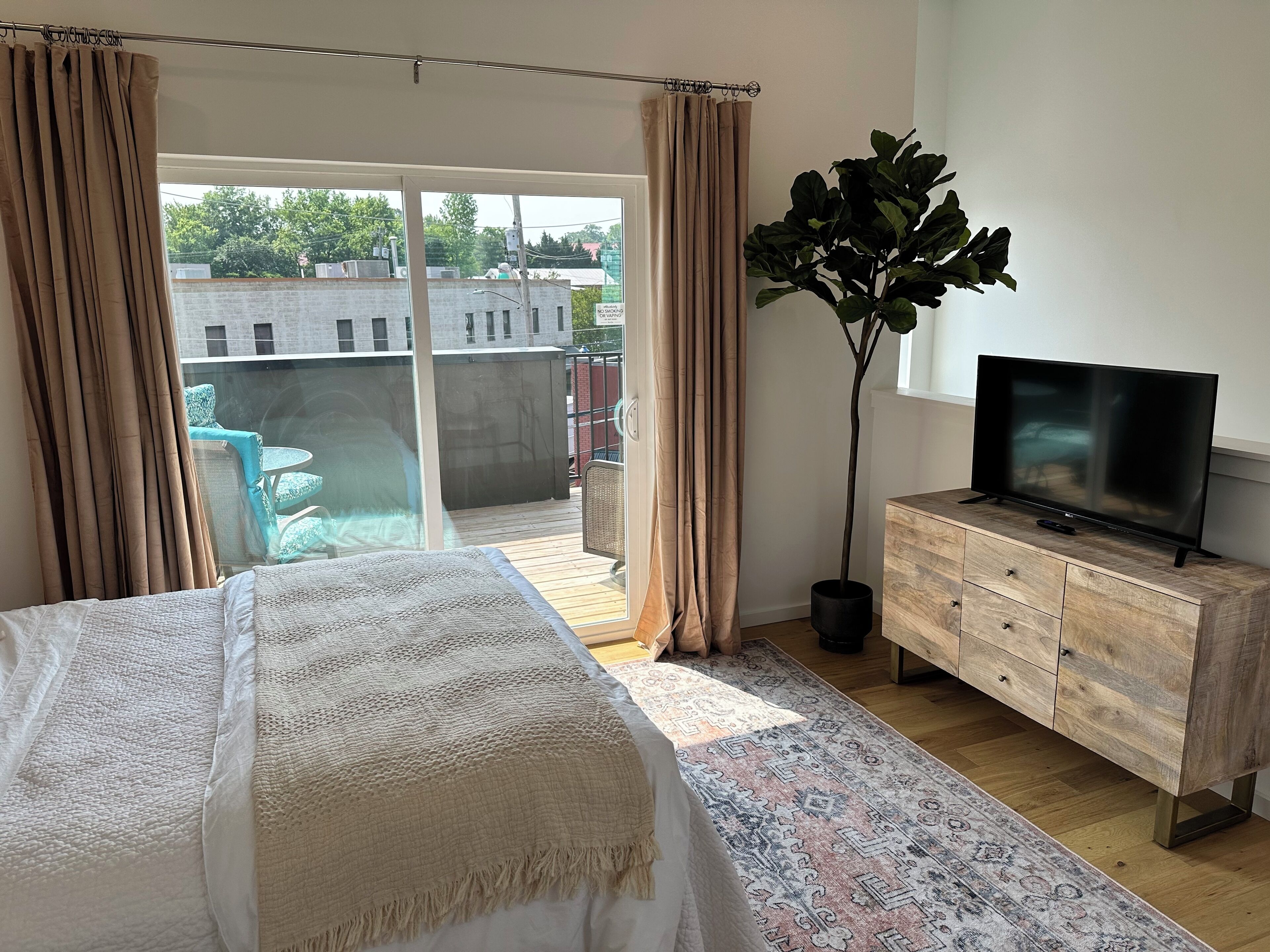 2 chambres, fer et planche à repasser, lit de bébé portatif, Wi-Fi