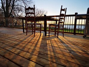 Outdoor dining - Beautiful Waterfront Home on St. Lawrence River (Prescott)