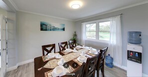 Dining - Beautiful Waterfront Home on St. Lawrence River (Prescott)