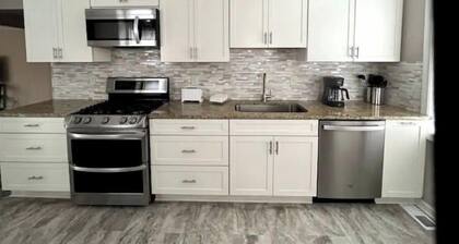 Beautifully Renovated, Luxury Home in Beachwood OH