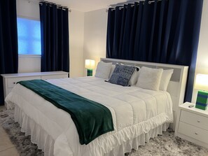 2 habitaciones, escritorio, tabla de planchar con plancha y wifi gratis 