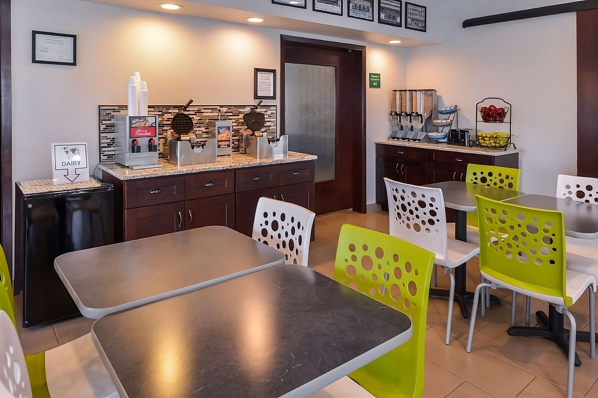 Get Ready for Adventure! Located in the Heart of Kennewick! Free Breakfast!
