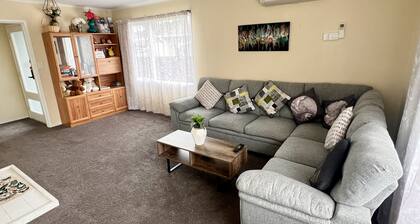 Spacious 3 BR Near skyline â 5 Min Walk