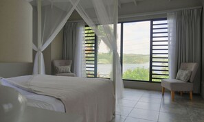 3 bedrooms, in-room safe, desk, iron/ironing board - Escape to Paradise at Villa Adina Grenada (Westerhall Land Settlement)