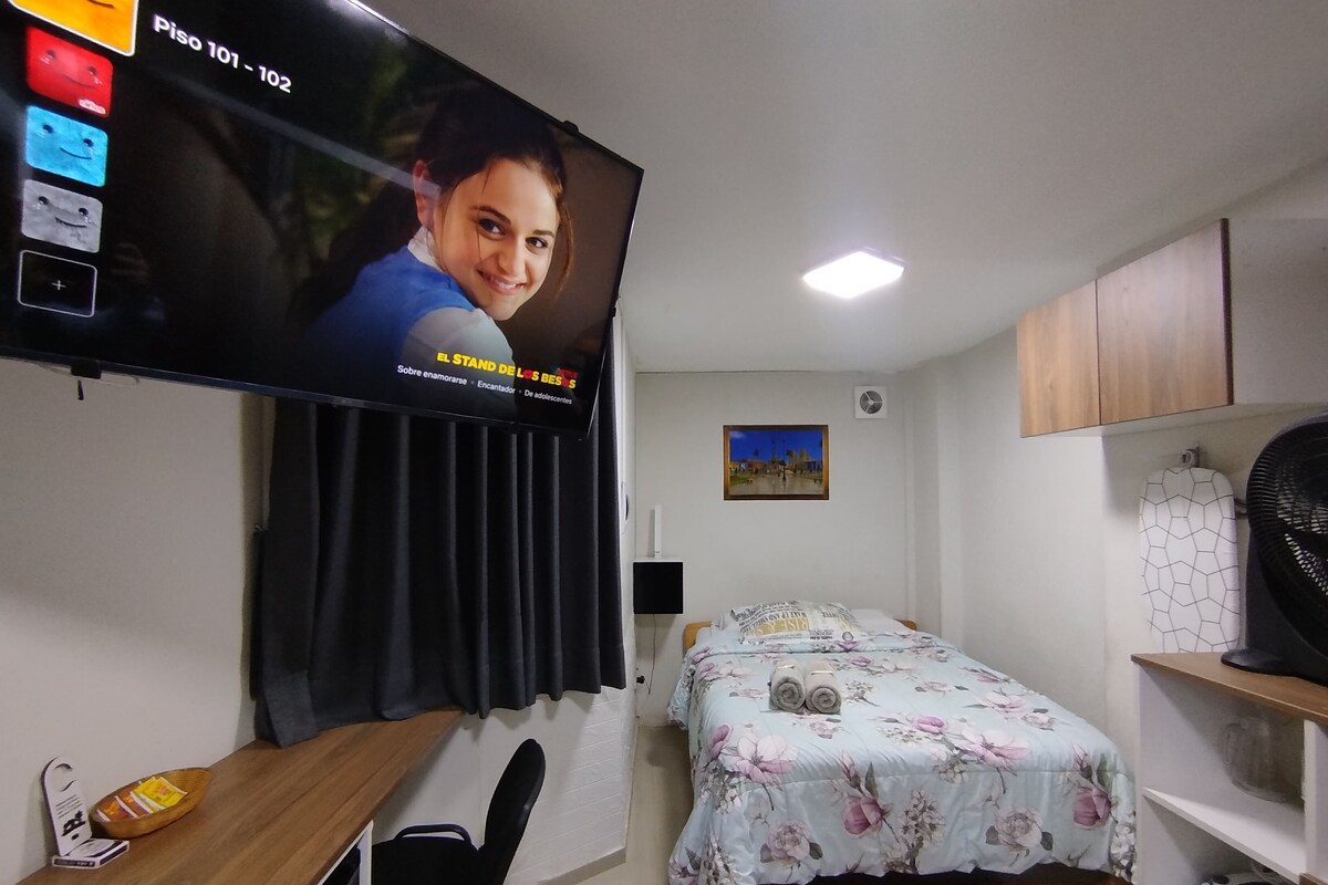 Executive Studio, 1 Double Bed, Ground Floor | Premium bedding, down comforters, pillowtop beds, desk