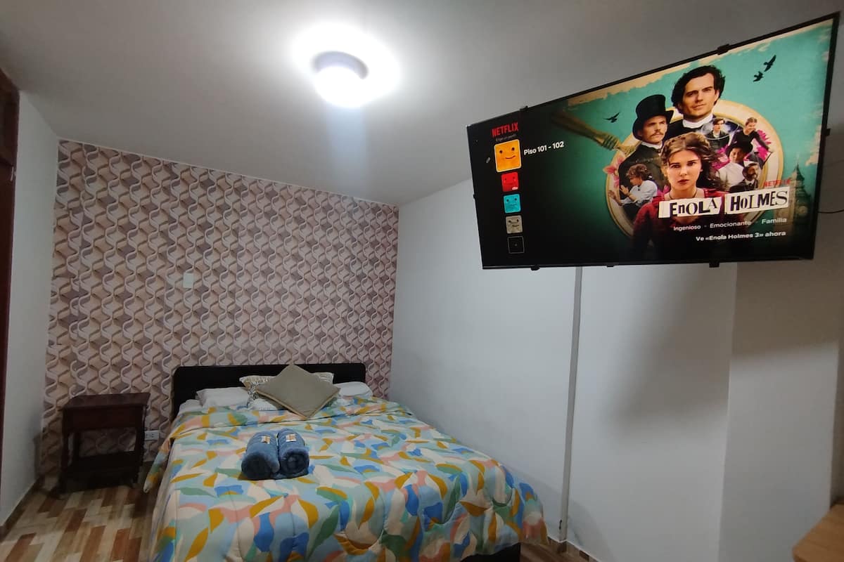 Ropa de cama de alta calidad, cubrecamas y colchones con pillow-top