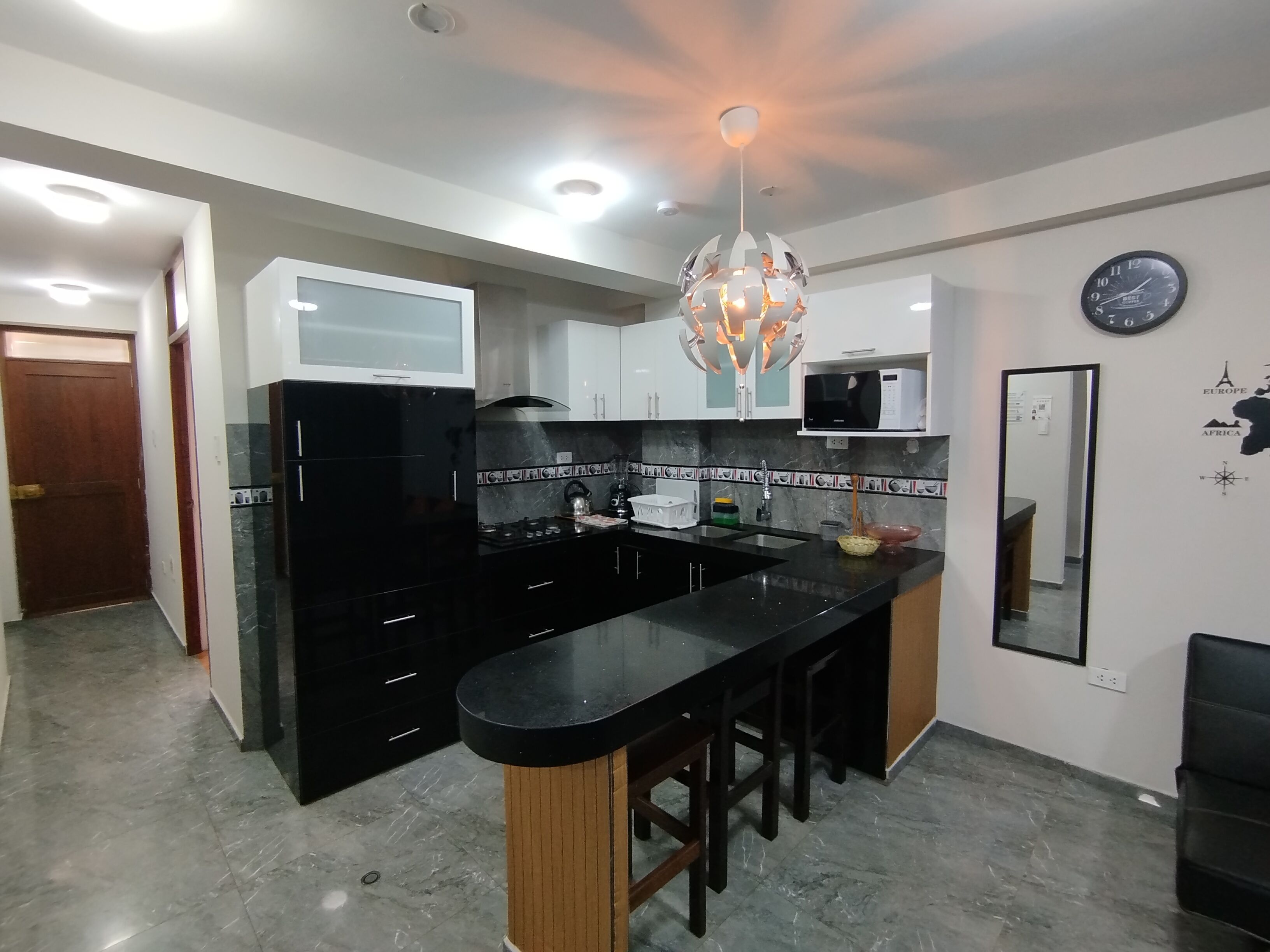 Departamento familiar, 2 habitaciones, cocina | Cocina privada | Refrigerador con congelador y microondas 