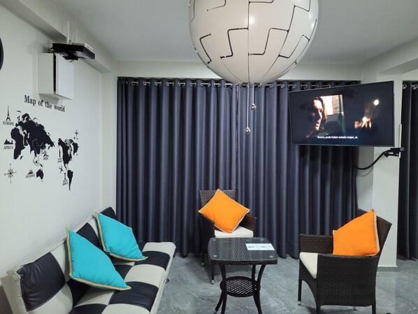 Family Apartment, 2 Bedrooms, Kitchen | Living area - Departamentos Appart d'Eliette (Trujillo)