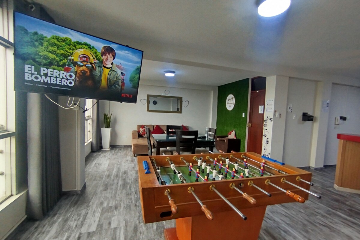 Executive Apartment, 3 Bedrooms, Kitchen | Living room | 55-inch Smart TV with digital channels, Netflix, toys