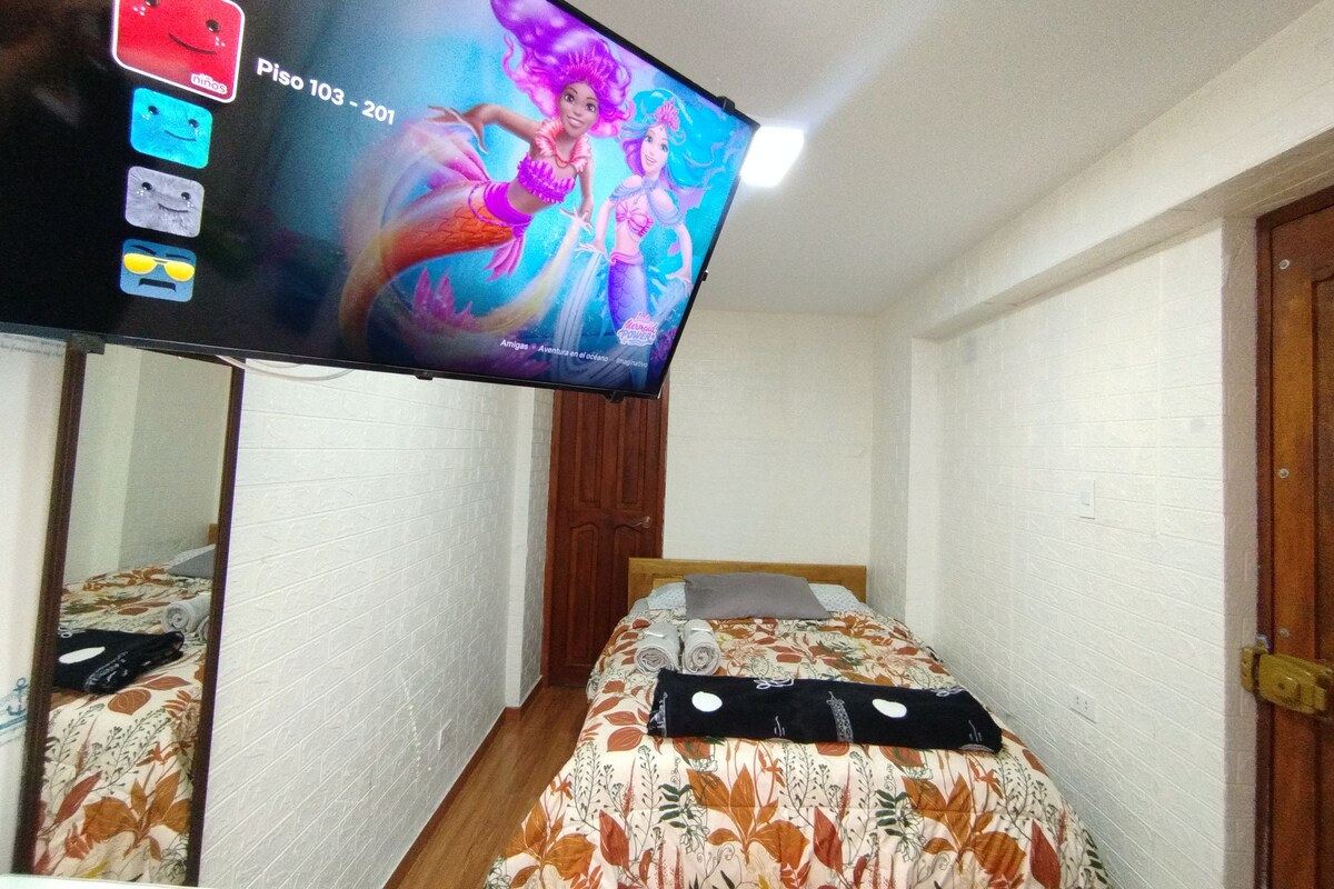 Ropa de cama de alta calidad, cubrecamas y colchones con pillow-top 