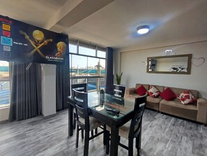 Apartamento ejecutivo, 3 habitaciones, cocina | Comedor
