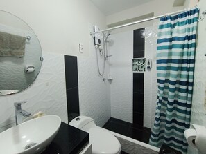 Deluxe Apartment, 3 Bedrooms, Kitchen | Bathroom - Departamentos Appart d'Eliette (Trujillo)