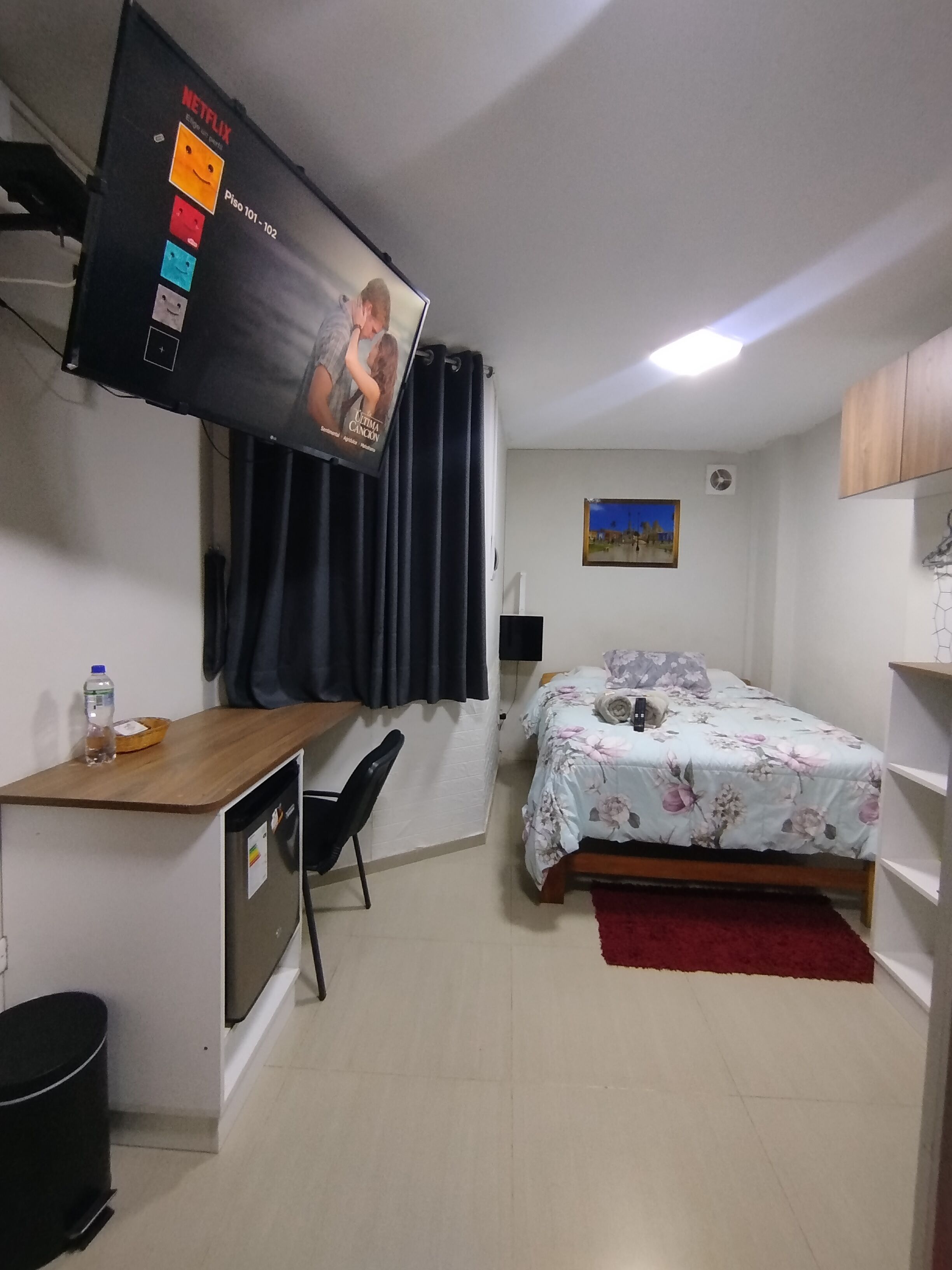 Executive Studio, 1 Katil Kelamin (Double), Ground Floor | Peralatan tempat tidur premium, gebar bulu kapas, tilam berlapik, meja 