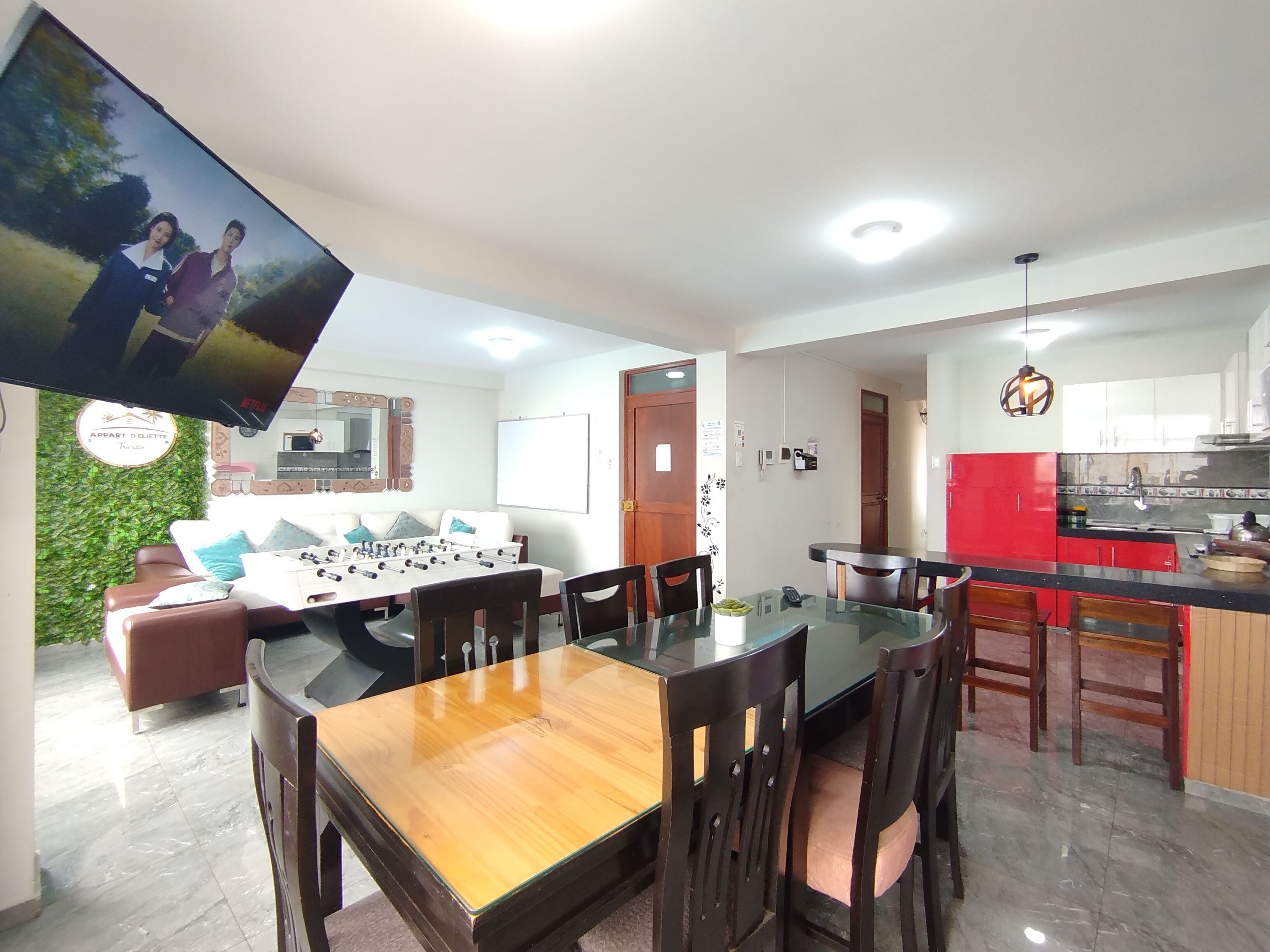 Departamento Premium, 3 habitaciones, cocina, vista a la ciudad | Comedor