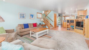 Living room - The Break (Pacific City)