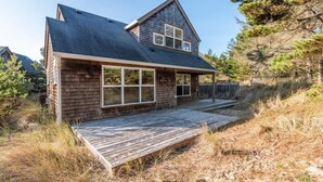 House, Multiple Beds (Starfish) | Balcony - Starfish (Pacific City)