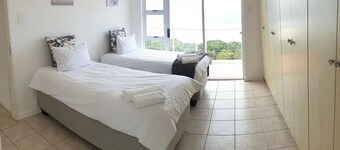 Illovo Beachfront Stunning Apartment