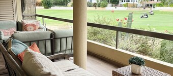 Beautiful Updated Condo in Hotel Zone – Golf View + Walk Everywhere