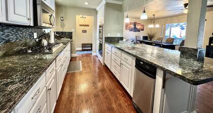 🏔️ Hilltop Paradise with Pool & Hot Tub | 4BR Near Apple Hill