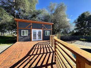 Property grounds - Pool-2 King Beds-Hot Tub-Fire Place-Garage Parking (Diamond Springs)