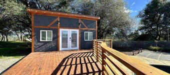 Pool-2 King Beds-Hot Tub-Fire Place-Garage Parking