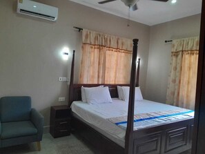 3 Schlafzimmer, Bügeleisen/Bügelbrett, WLAN, Bettwäsche