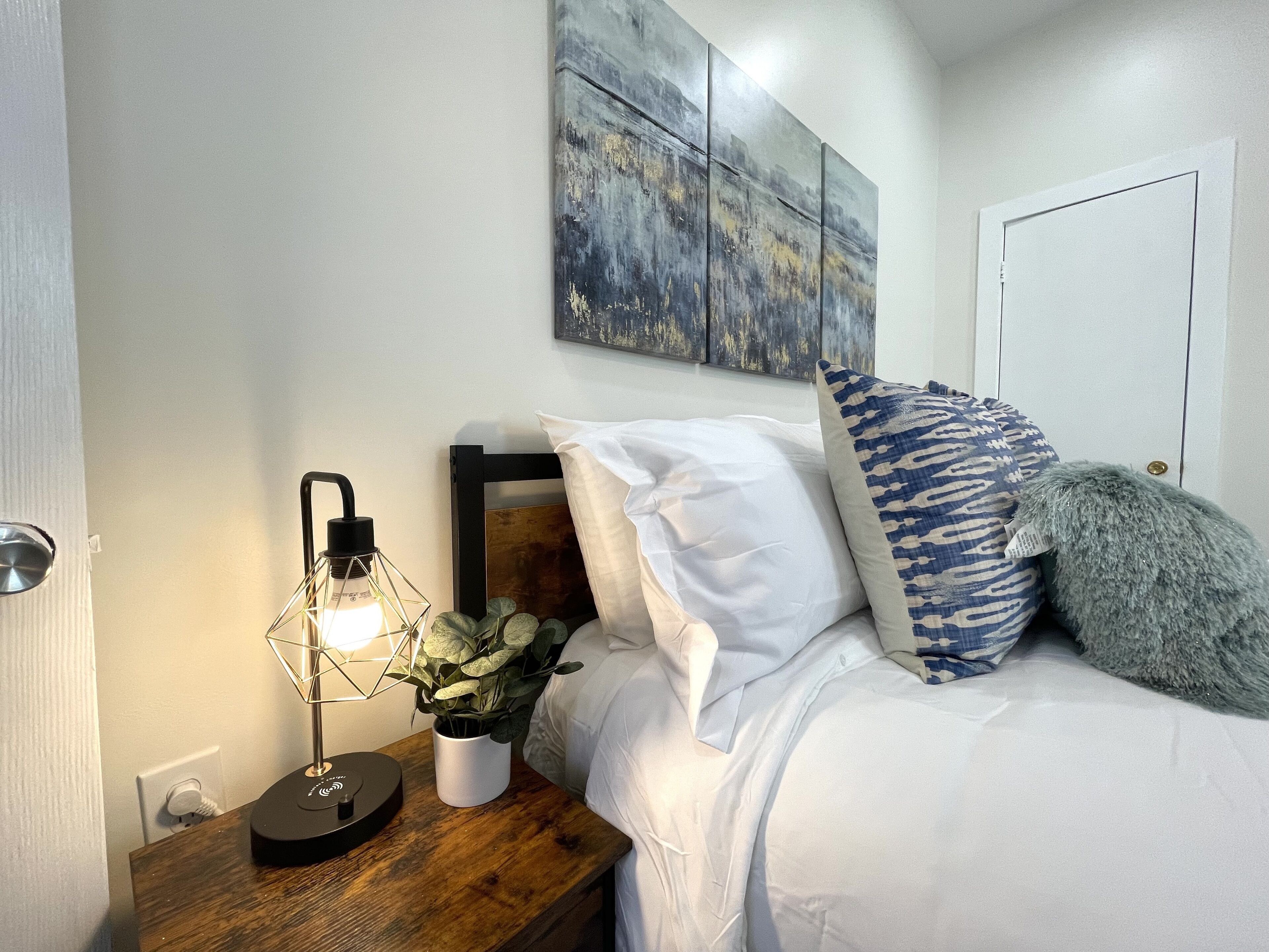 3 soverom, strykejern/-brett, reiseseng for barn og wi-fi (inkludert)