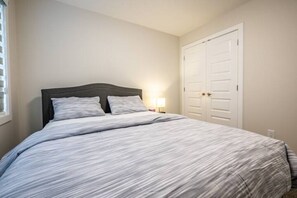 3 dormitoris, wifi i roba de llit 