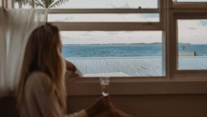 Interior - George @ Ethel & Odes  (Bundeena)